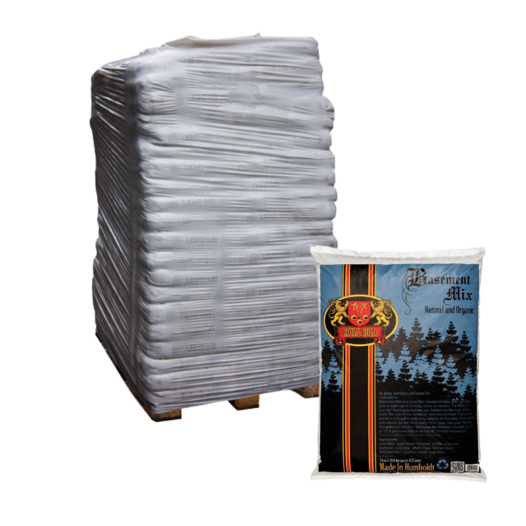 Royal Gold Basement Soilless Potting Mix, 1.5 cf (PALLET OF 60)